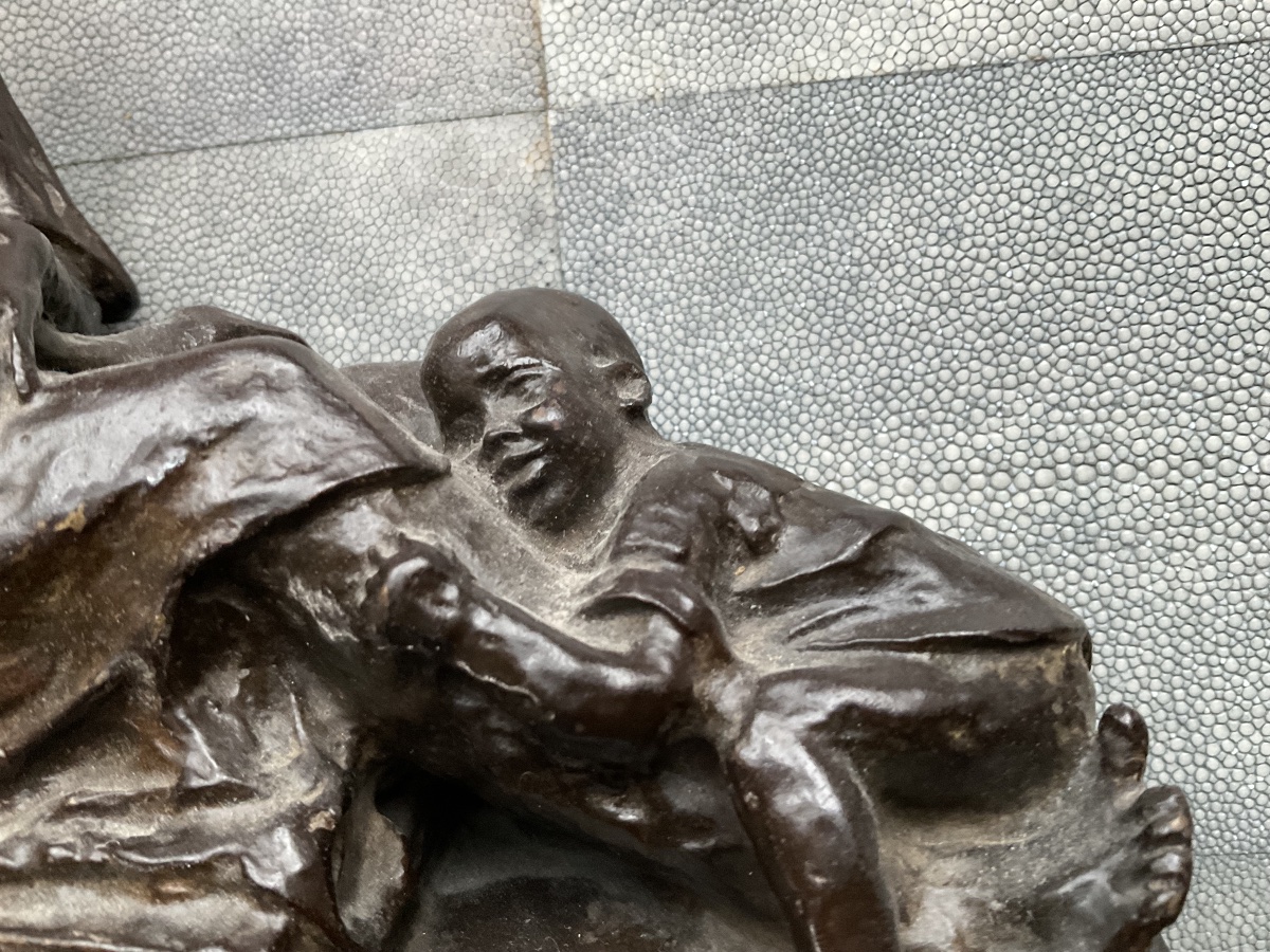 "african Motherhood," Bronze By Alfredo Pina -photo-4
