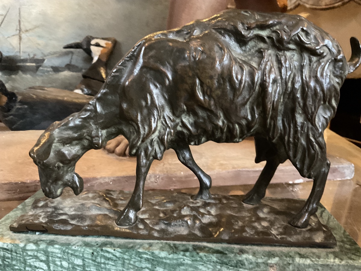 Chèvre bronze par PJ Mene
