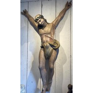 Grand Christ en bois polychrome XVIIe