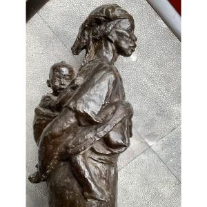 Clarisse Lévy Kingbourg, *african Motherhood*, Bronze