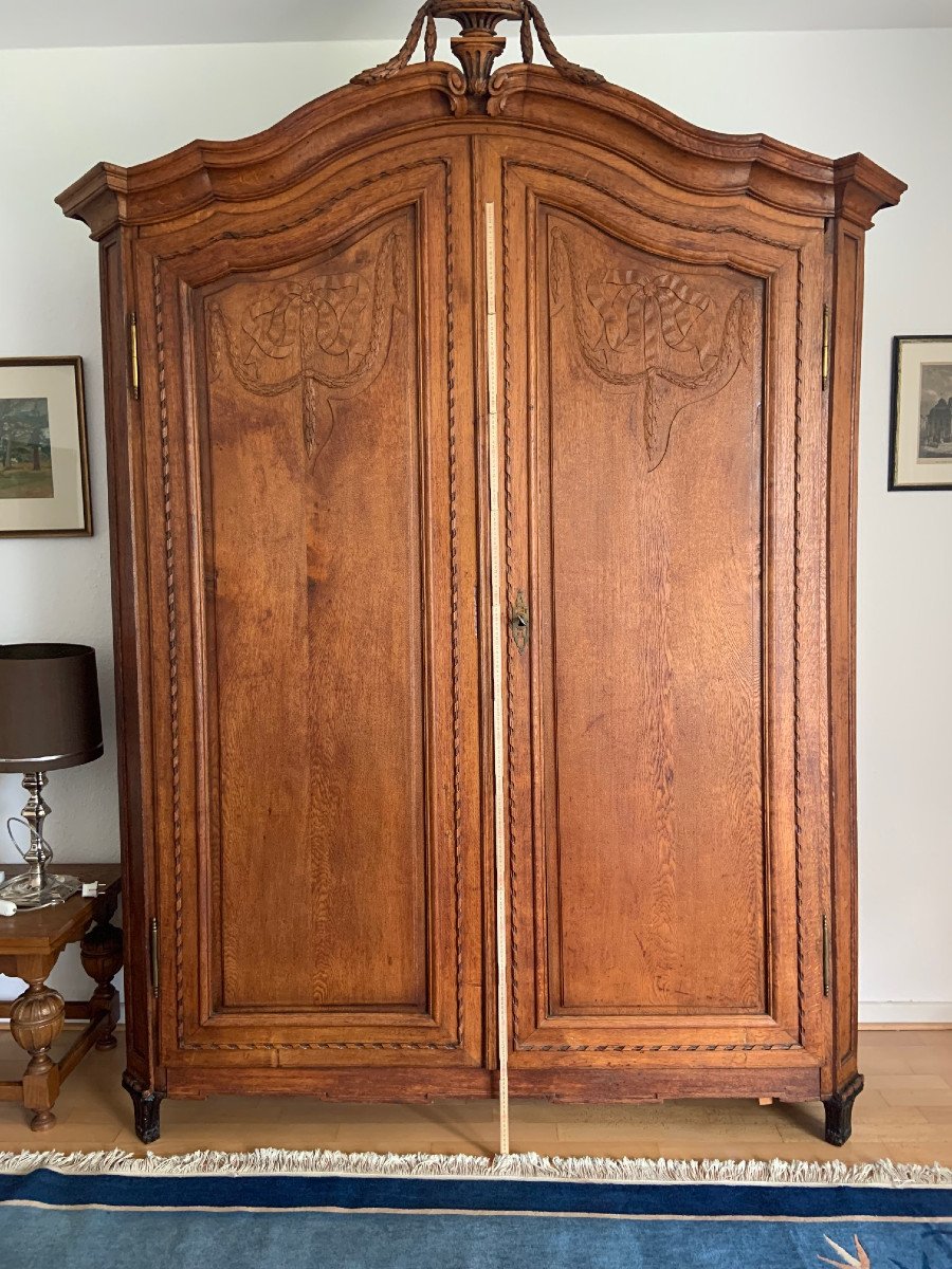 Classic Wedding Wardrobe, Alsatian, French Ca. 1780. Dimensions H. 252 Cm, L.162 Cm, 