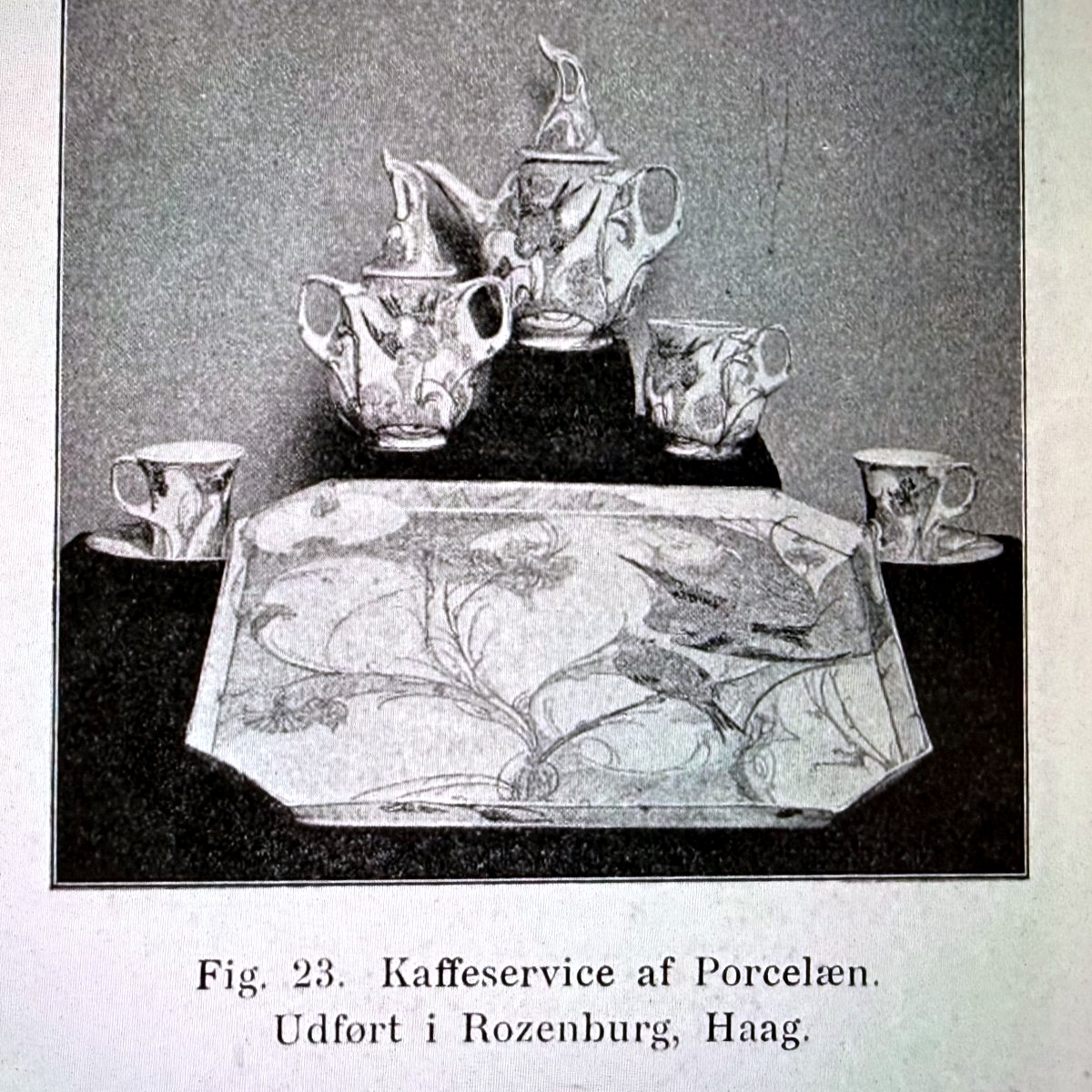 Boîte à thé en porcelaine de coquille d'œuf Rozenburg La Haye vers 1900-photo-8