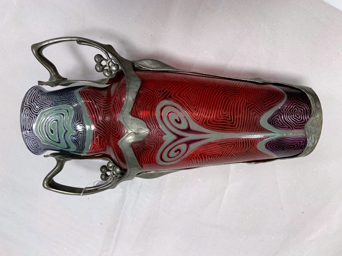 F. VAN HOUTEN FILS, BONN VASE ART NOUVEAU AVEC MONTURE MÉTALLIQUE (dans le goût d’ORIVIT)