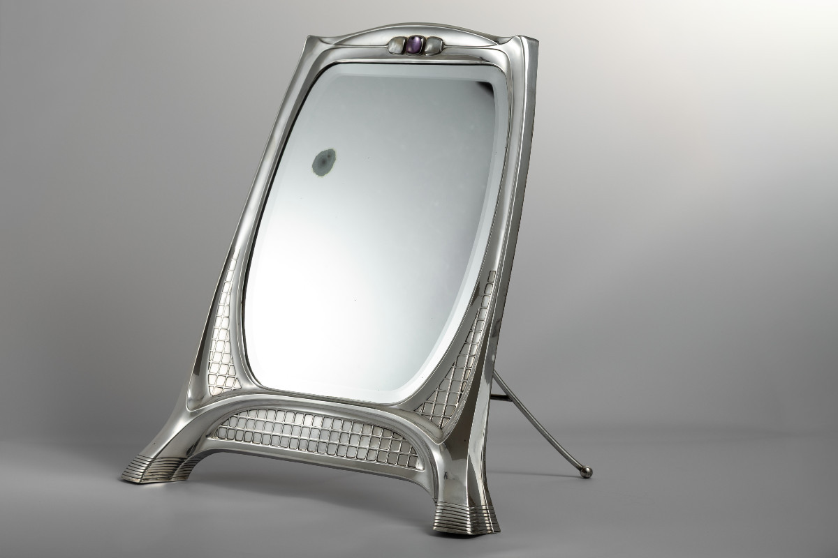 Un miroir de toilette en argent important de style Art nouveau par ORIVIT AG, Cologne 1904-photo-4
