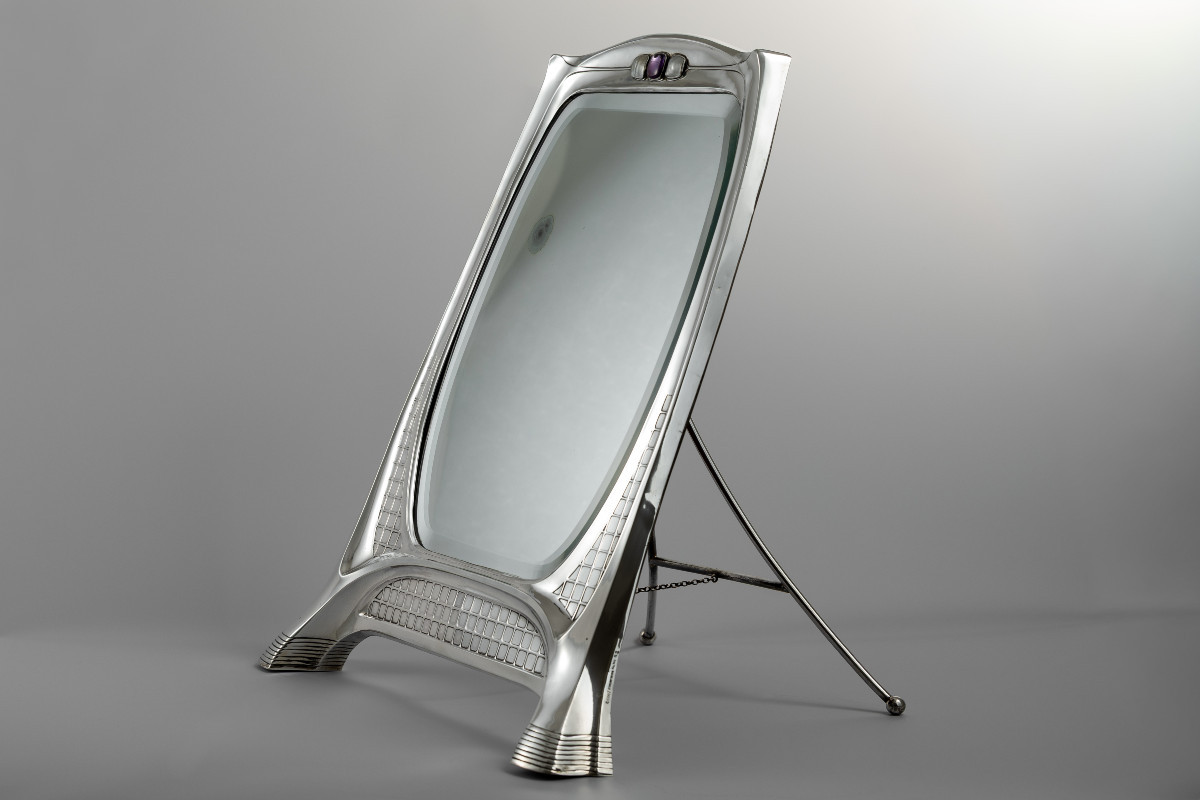 Un miroir de toilette en argent important de style Art nouveau par ORIVIT AG, Cologne 1904-photo-1
