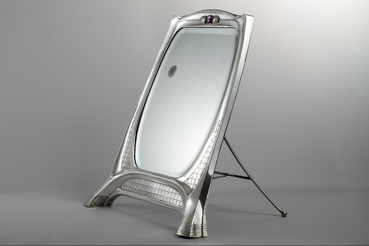 Un miroir de toilette en argent important de style Art nouveau par ORIVIT AG, Cologne 1904-photo-2