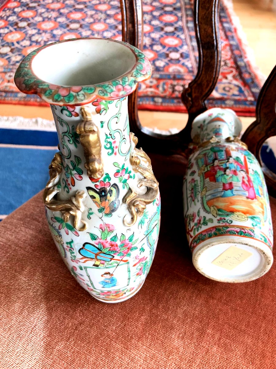 Canton, Chine Paire de vases balustres Émail Famille Rose Dynastie Qing, XIXe siècle  H.24,5 cm-photo-1