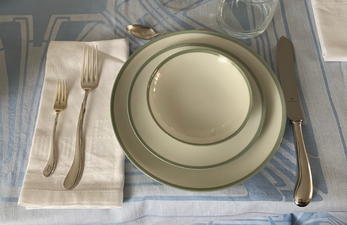 Kpm Berlin Soup Plate Urbino Service With Celadon Rim Design Trude Petri 1931