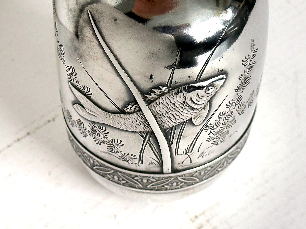 Tiffany & Co. Vase japonisante en argent massif, modèle 1473M, New York vers 1880–1891-photo-3
