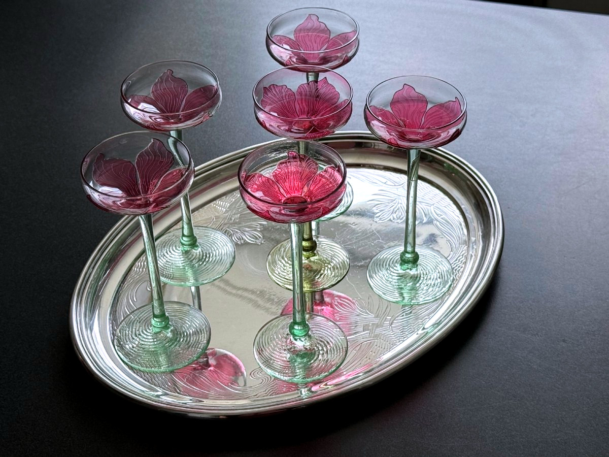 Verre à liqueur Art nouveau en verre doublé rubis et pied en verre à l'uranium Köln Ehrenfeld-photo-2