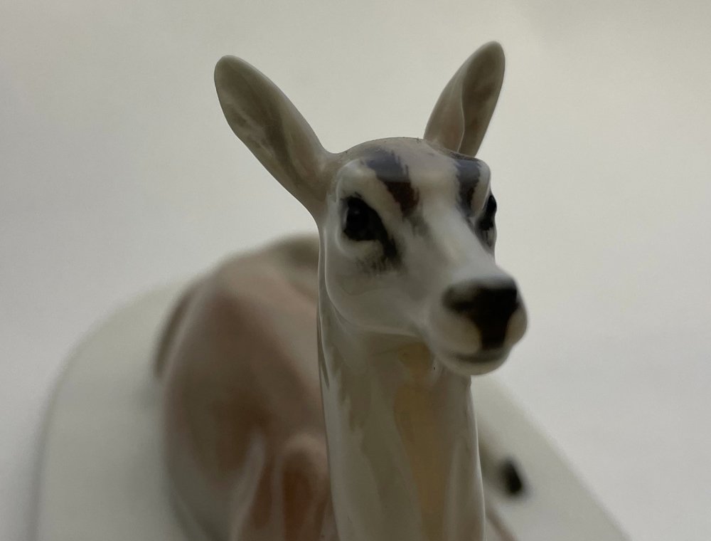 KPM Berlin Porcelaine Gazelle couchée, Emil Rutte, 1921-photo-6