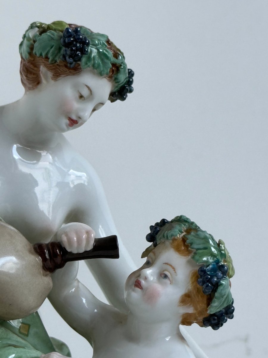 KPM Berlin – Bacchante avec putto – Exposition universelle de Bruxelles 1910