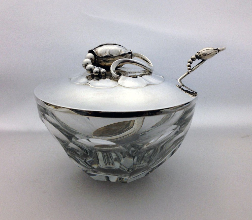 Georg Jensen, Baccarat Art Nouveau Boite à Confiture # 2 A en argent 925, Blossom