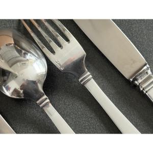 Service de couverts pour six personnes, Koch & Bergfeld Brême 1930 Modèle Belle Epoque n° 66700