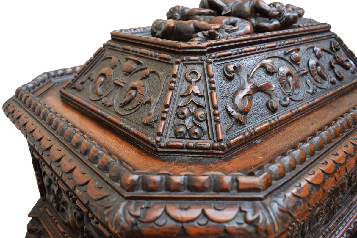 Coffret en bois sculpté – Style néo-Renaissance-photo-8