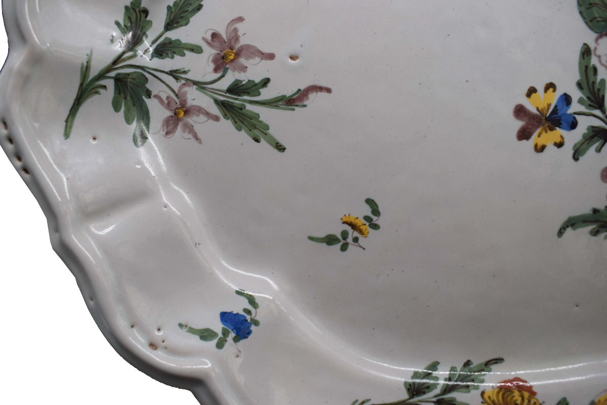 Plateau en faïence de Bassano, milieu du XVIIIe siècle, avec fleurs-photo-4