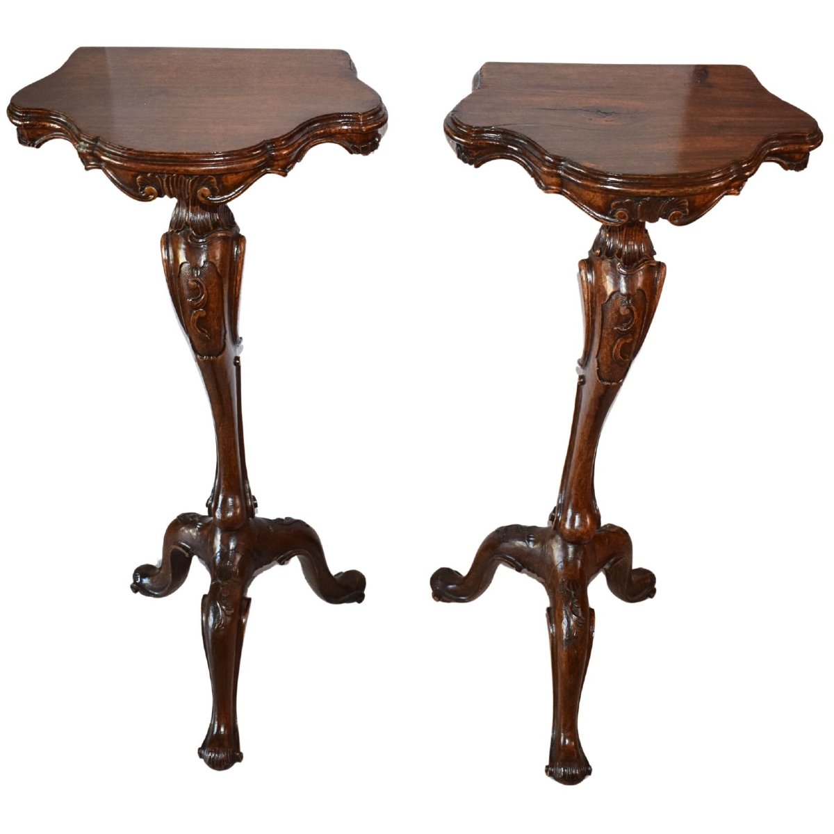 Pair Of Venetian Gueridons In Carved Walnut, Venice, 1720–1730-photo-4