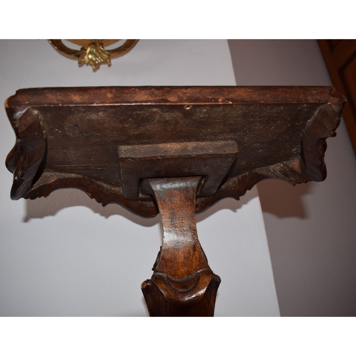 Pair Of Venetian Gueridons In Carved Walnut, Venice, 1720–1730-photo-5