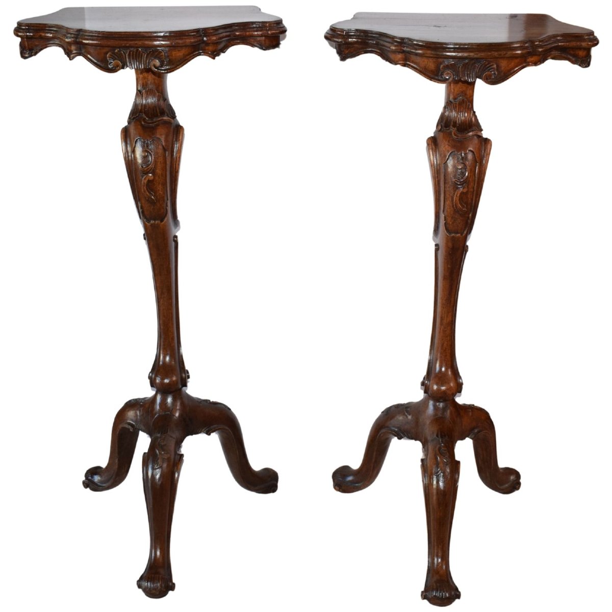 Pair Of Venetian Gueridons In Carved Walnut, Venice, 1720–1730