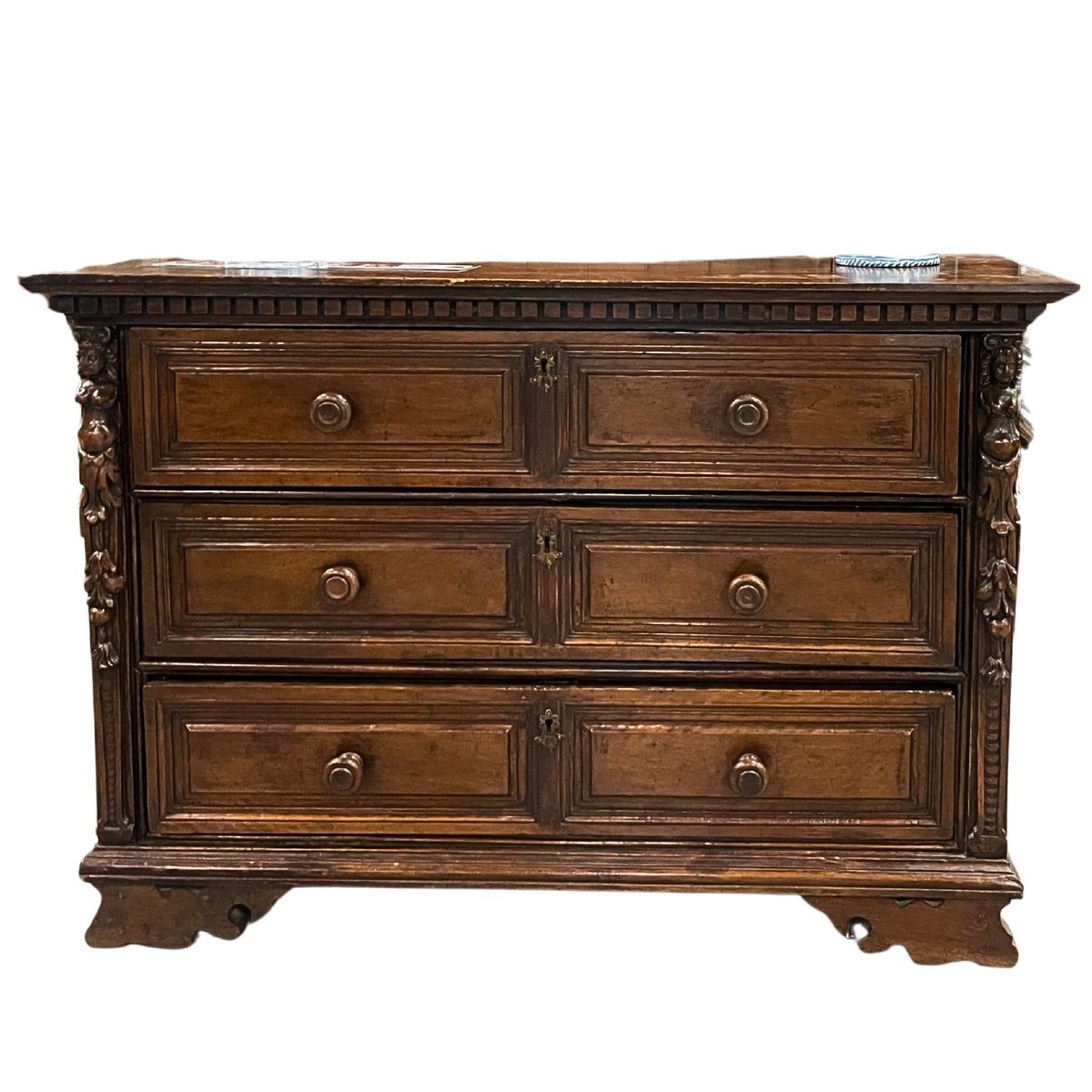 Commode de Bergame (Lombardie) en noyer sculpté, XVIIe siècle-photo-1