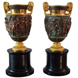 Paire de coupes en bronze et cuivre doré et patiné, ornées de scènes mythologiques, France, XIX