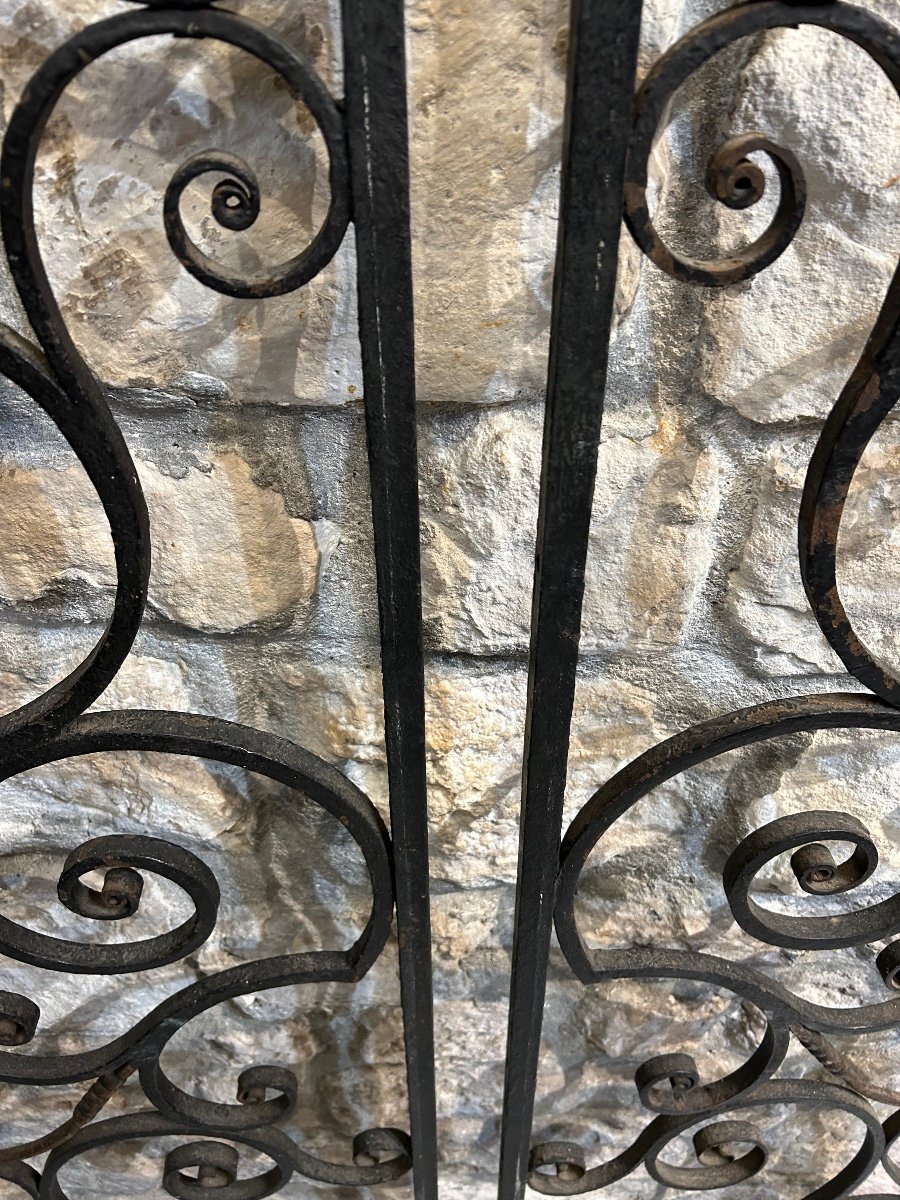 Paire De Grilles En Fer Forgé -photo-2