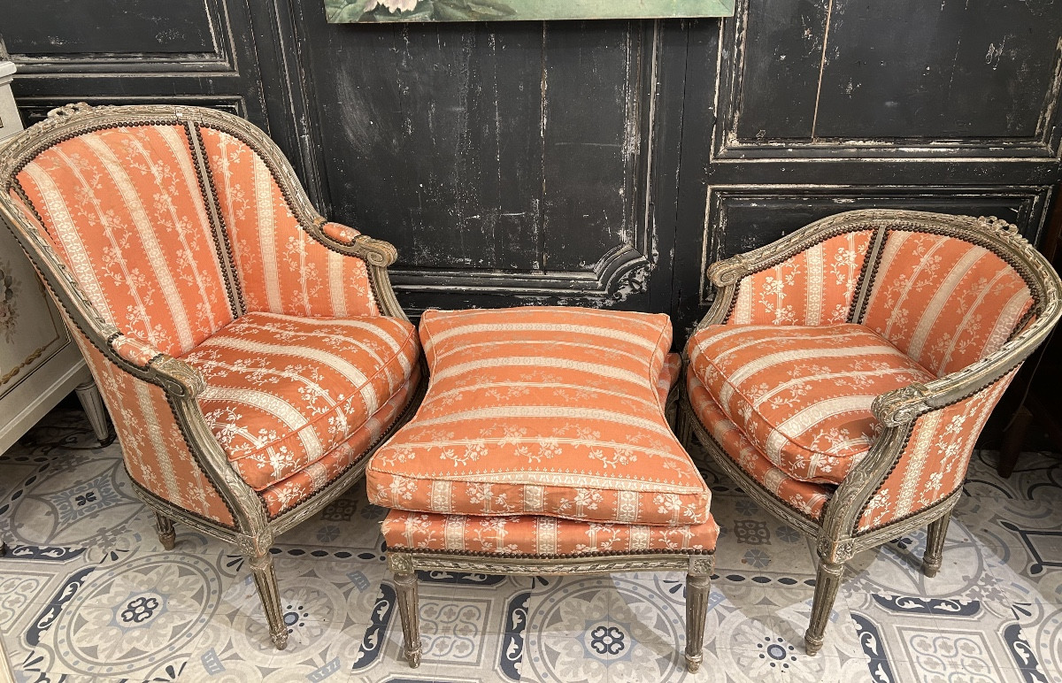 Louis XVI Style Broken Duchess