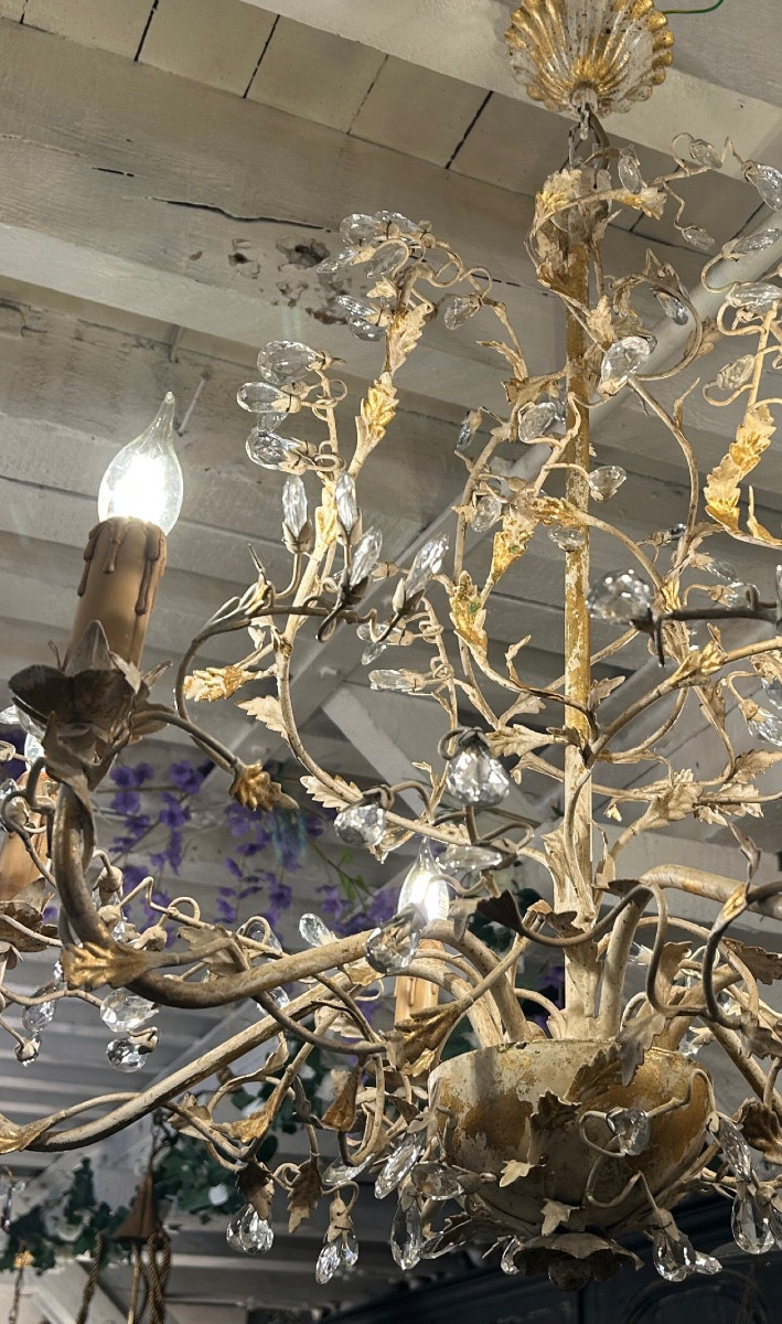 Lustre en tôle peint et doré dans le goût de la maison Bagues -photo-3