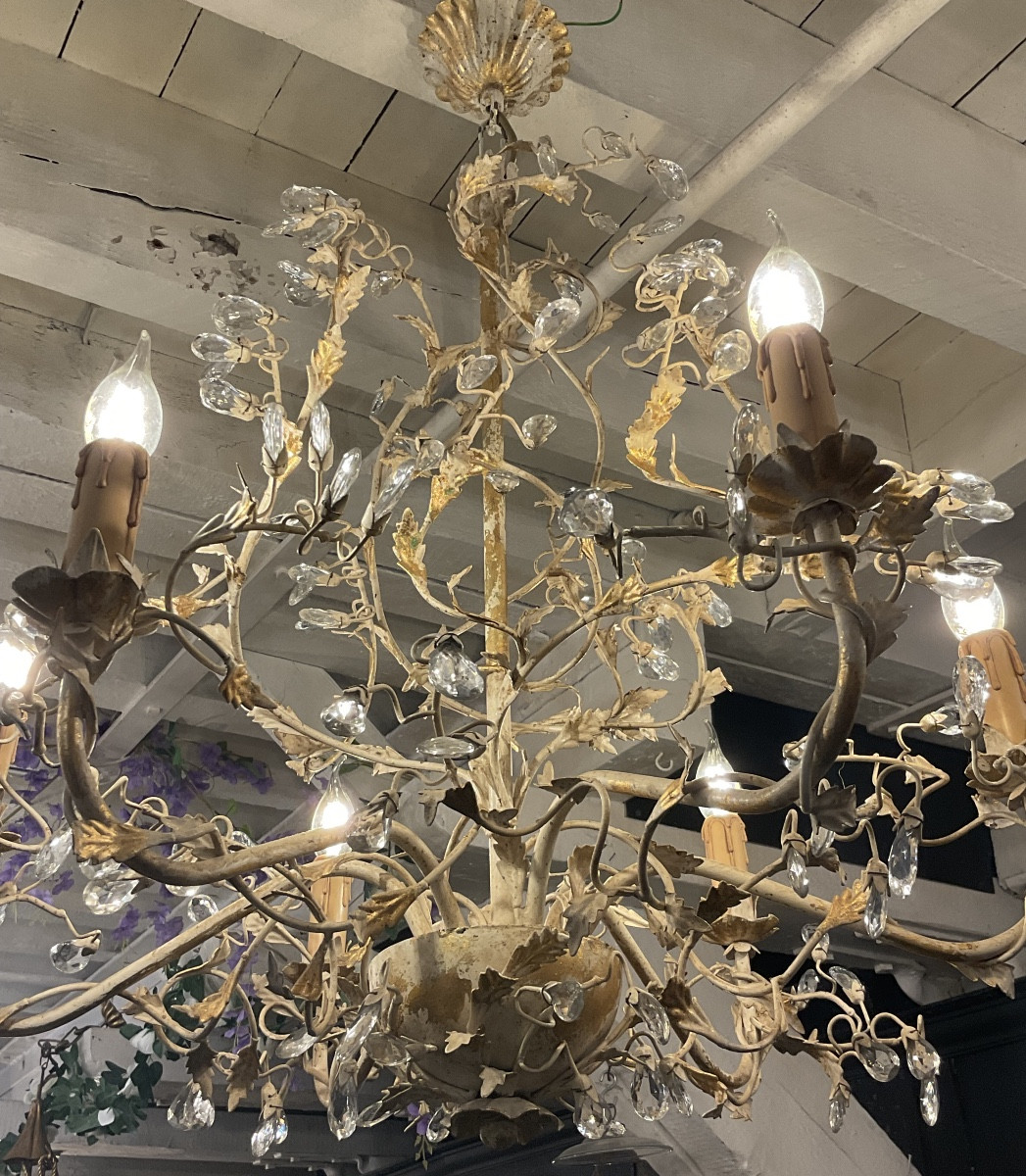 Lustre en tôle peint et doré dans le goût de la maison Bagues -photo-3