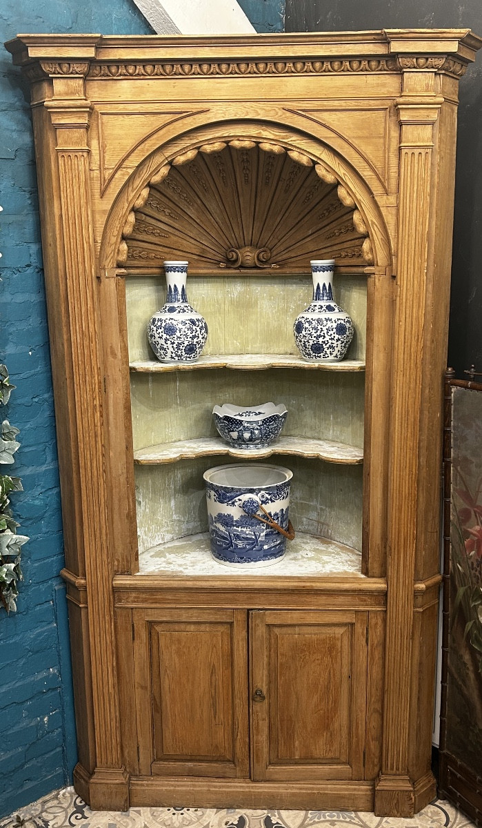 Corner Piece In Pine 