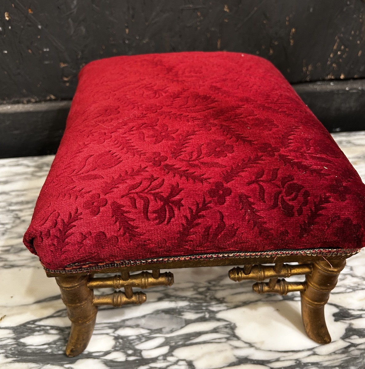 Tabouret de pied en bambou doré -photo-1