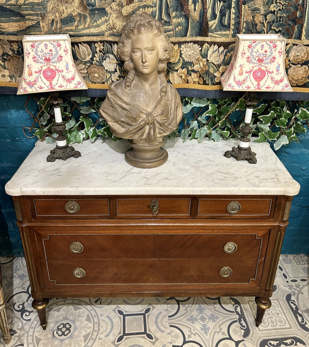 Commode style Louis XVI en acajou plateau en marbre  blanc -photo-3
