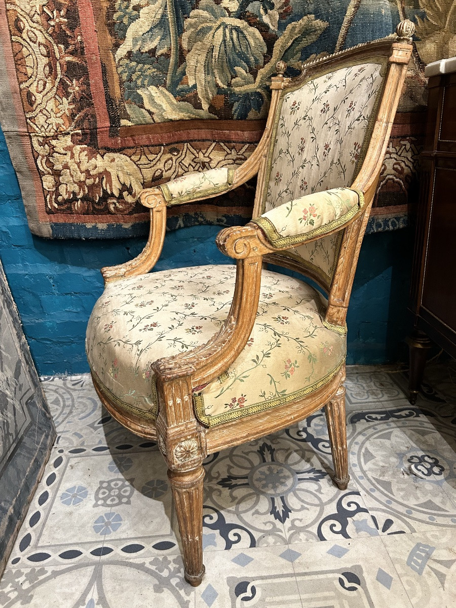Louis XVI Cabriolet Armchair -photo-3