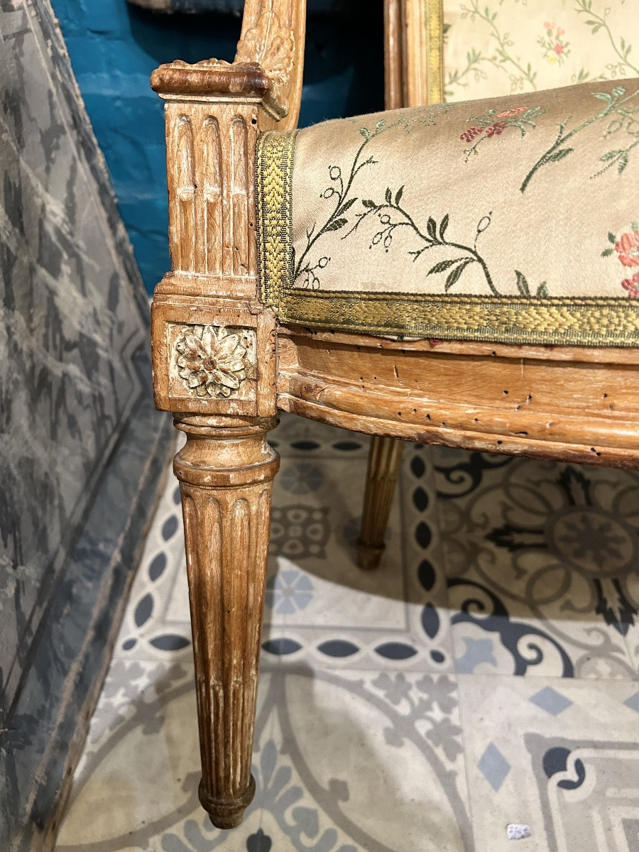 Louis XVI Cabriolet Armchair -photo-1