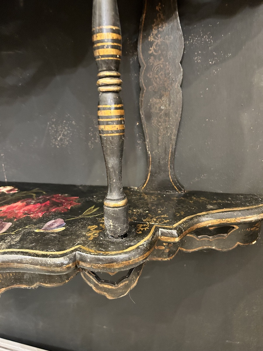 Napoleon III Wall Shelf In Lacquered Wood With Painted Decoration -photo-6