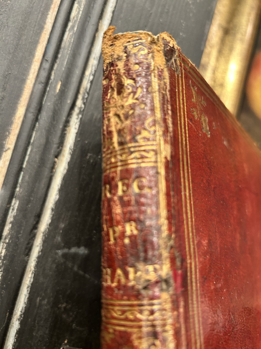 Binding - Full Red Morocco Leather From The 18th Century -photo-2