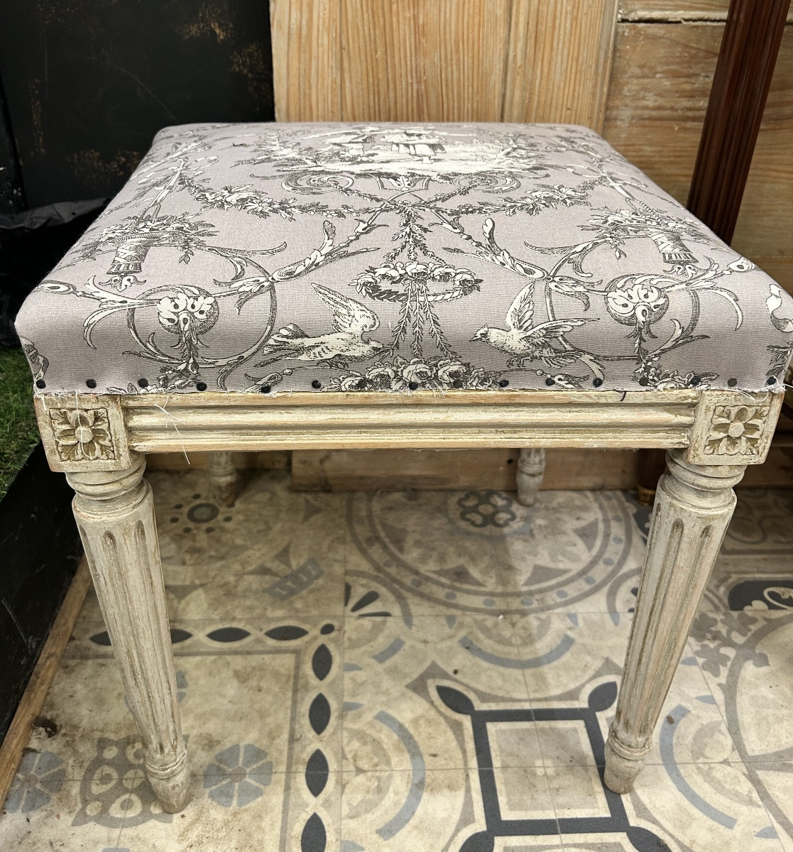 Tabouret de style Louis XVI