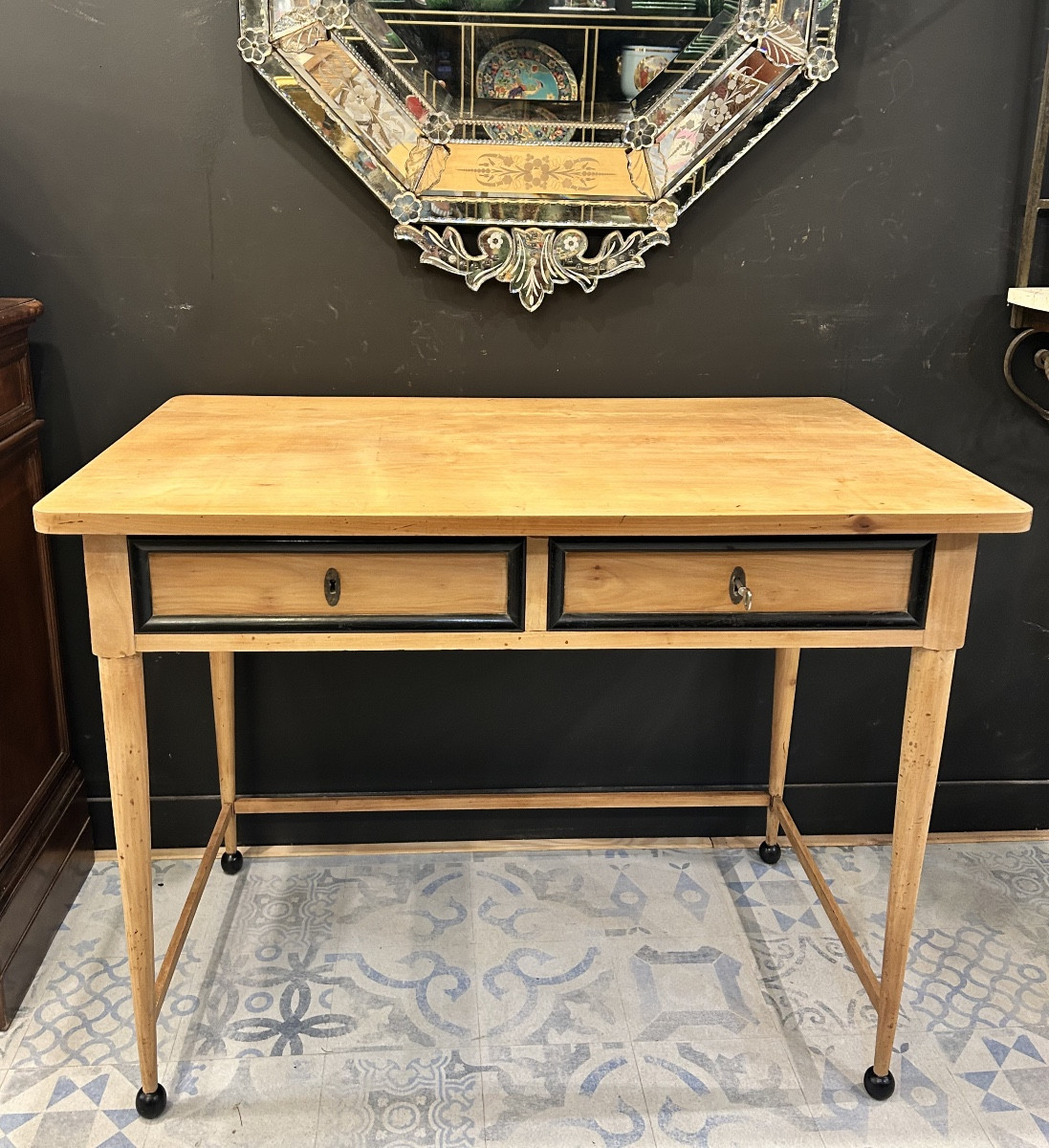Table bureau style Biedermeier
