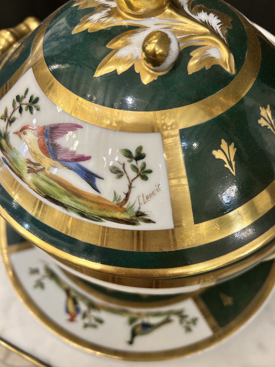 Soup Tureen And Its Frame In Porcelain Of Paris-photo-2