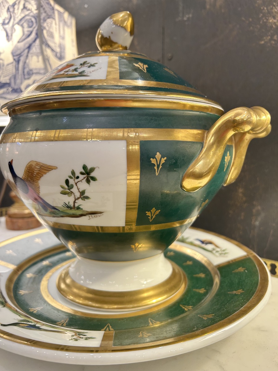 Soup Tureen And Its Frame In Porcelain Of Paris-photo-5