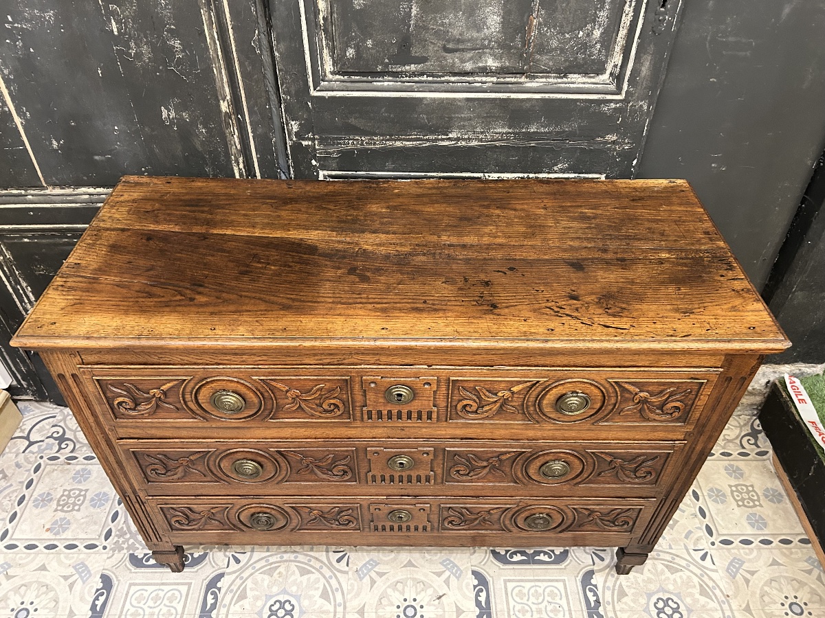 Commode Louis XVI en chêne sculpté -photo-3