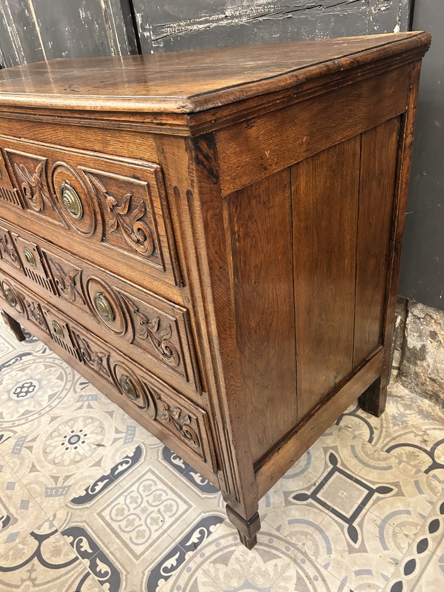 Commode Louis XVI en chêne sculpté -photo-4
