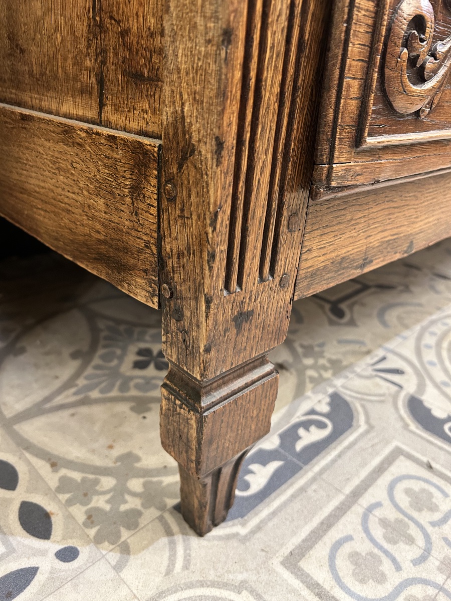 Commode Louis XVI en chêne sculpté -photo-6