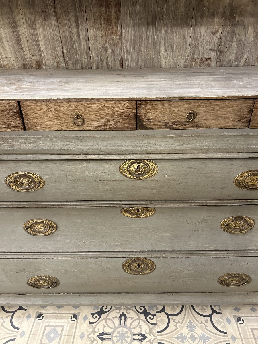 Two-section Dutch Sideboard In Distressed Oak -photo-3