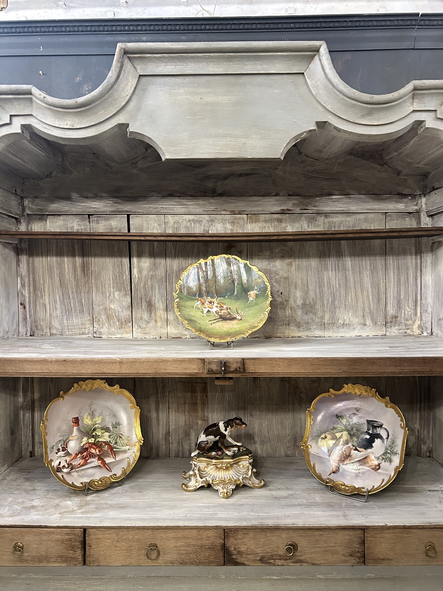 Two-section Dutch Sideboard In Distressed Oak -photo-6
