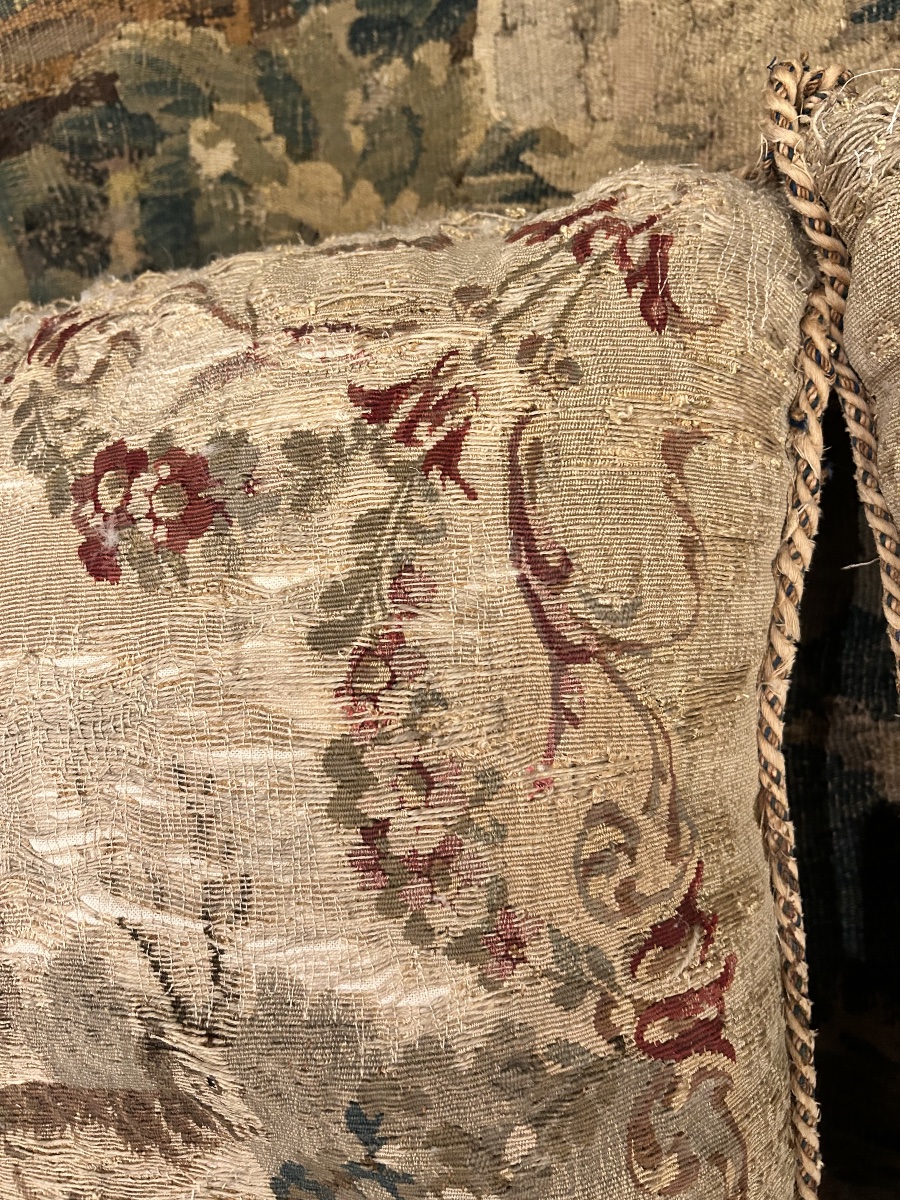 Pair Of Cushions From The Aubusson Workshop, 18th Century -photo-7