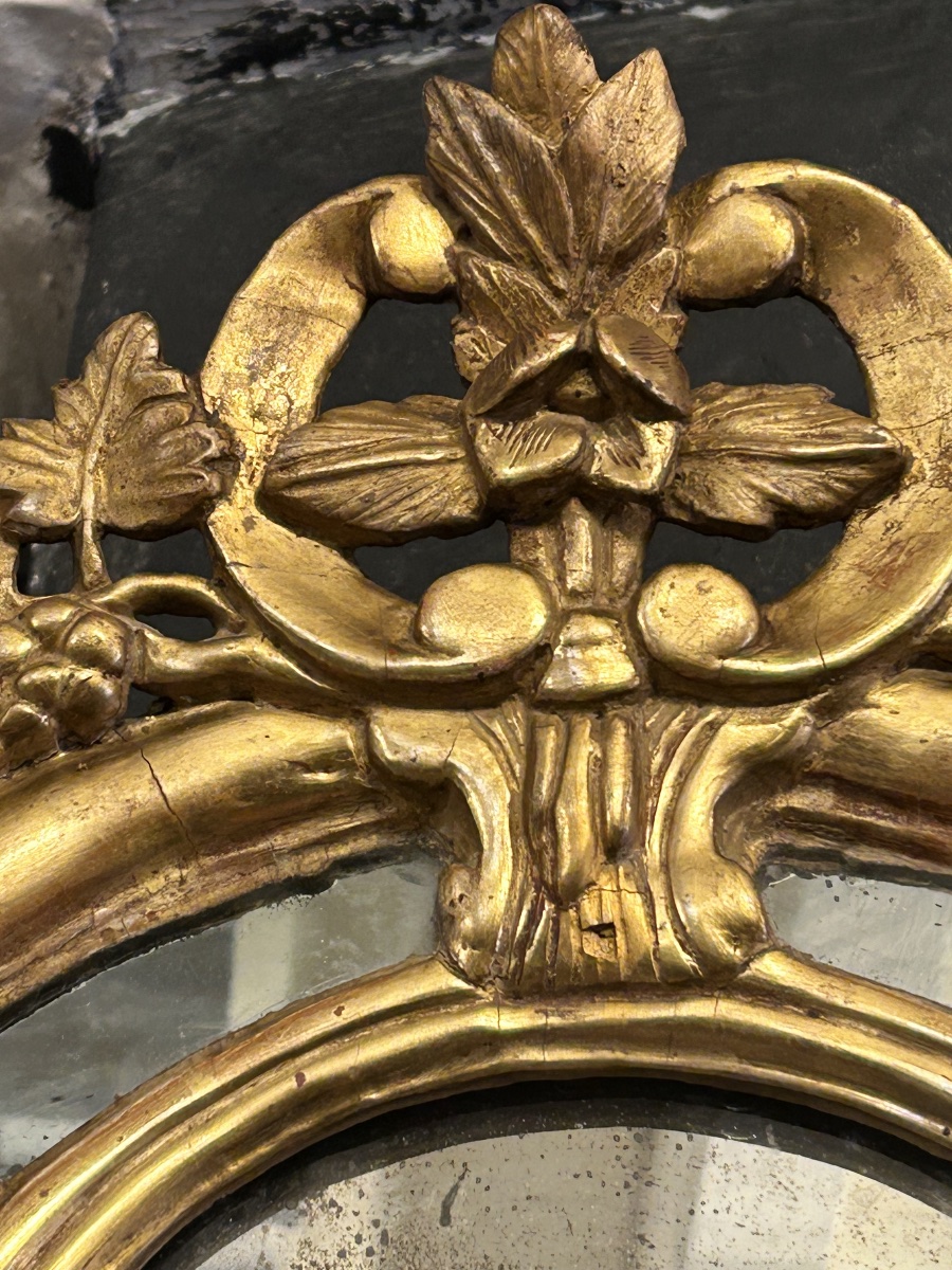 Regency-era Mirror With Gilded Wooden Frame -photo-1
