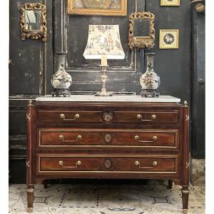 Commode style Louis XVI en acajou plateau en marbre  blanc 