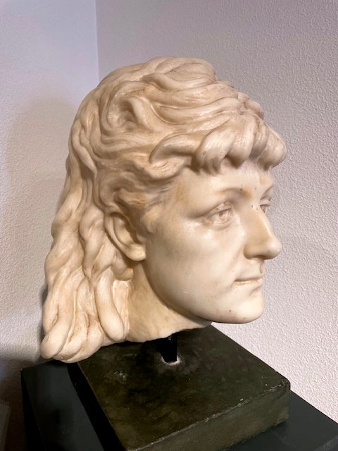 Large Statue Head In White Marble-photo-1