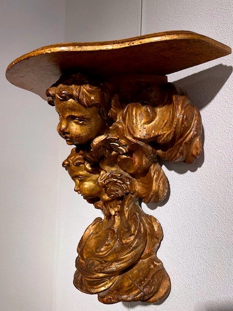 console murale en bois sculpté et doré fin du 17 eme -photo-3